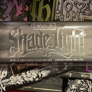 Kat Von D Silver Shade + Light Contour Set